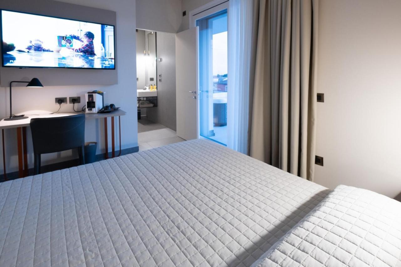 Bbcube Hotel Porto Viro Exterior foto